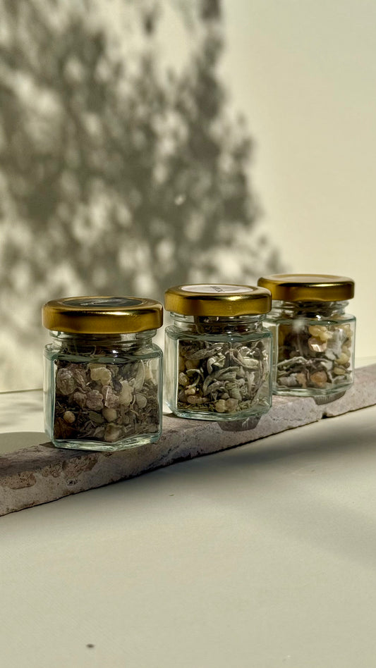 Ritual purificator - Tǎmaie şi salvie
