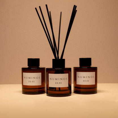 Difuzor de parfum cu bețe- Numinos 11:11  Signature Collection