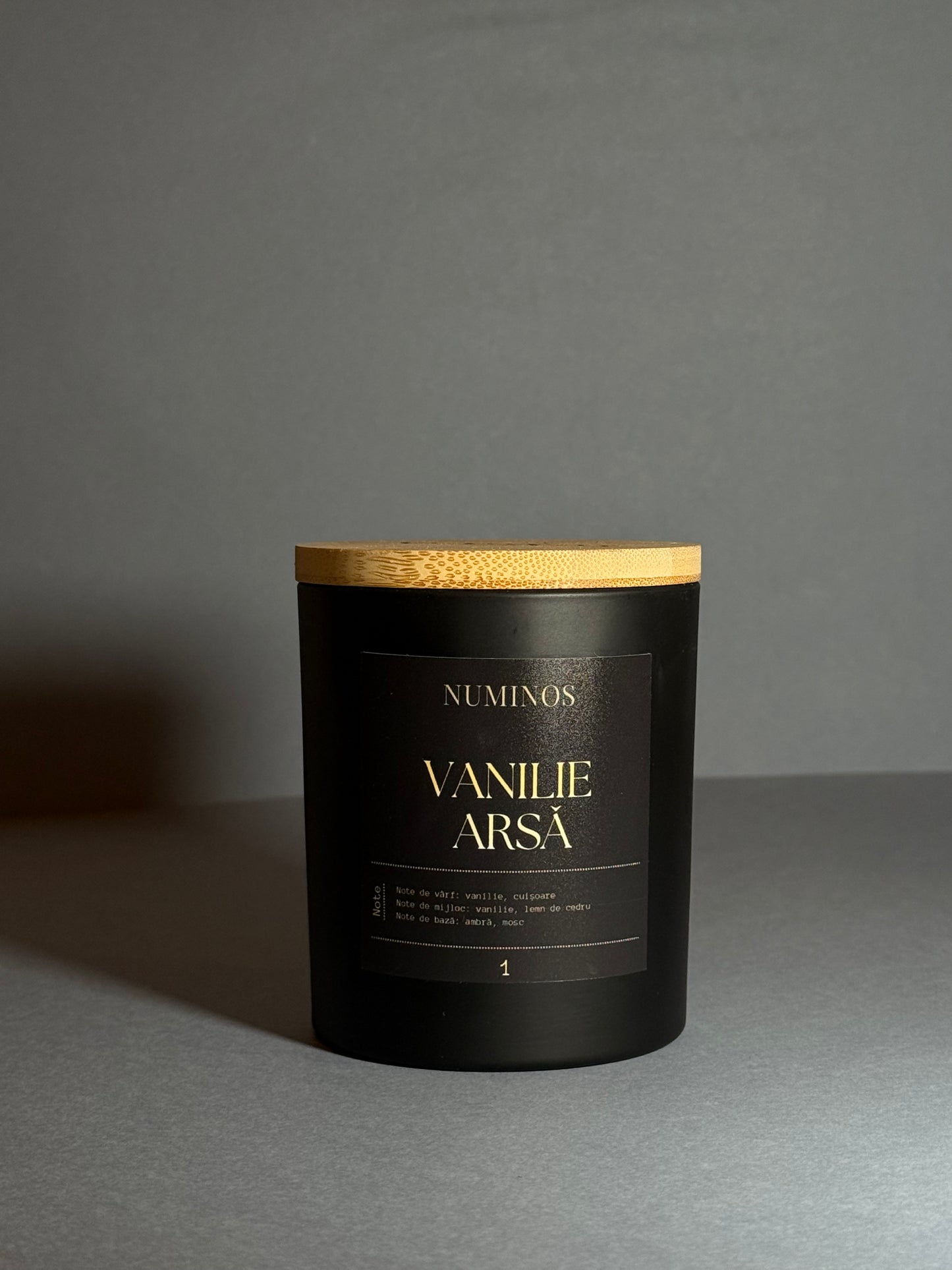 Vanilie Arsǎ - Lumânare parfumatǎ