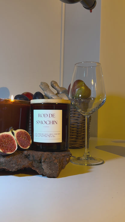 Rod de smochin - lumânare parfumatǎ