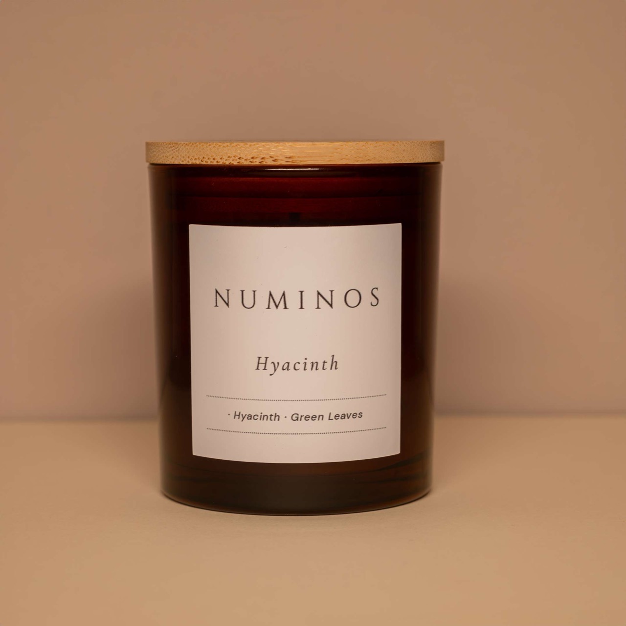 Lumânare parfumată din ceară de soia Numinos - Hyacinth (Zambilă)